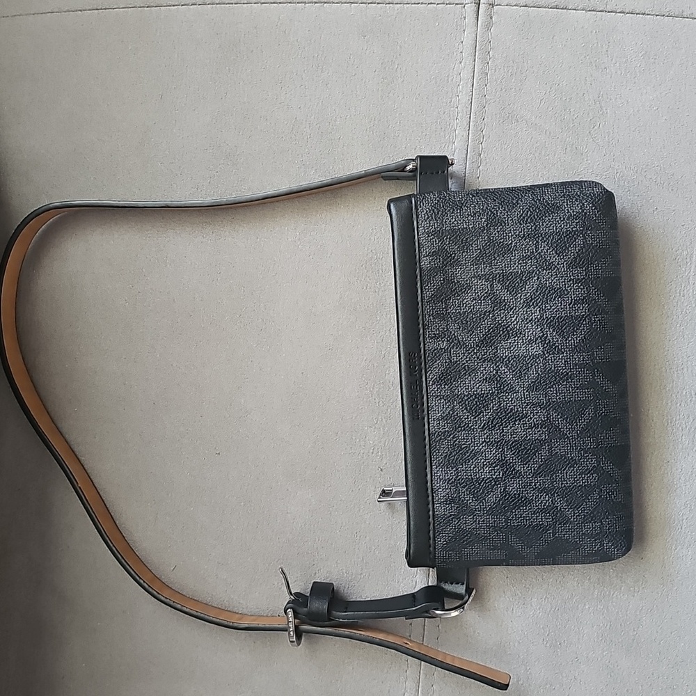NWOT MICHAEL KORS Black Belt Bag
